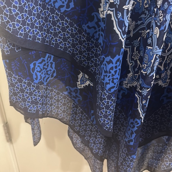 Black Label by Chico’s blue and white handkerchief dress sz 2 (US L) - Picture 5 of 6